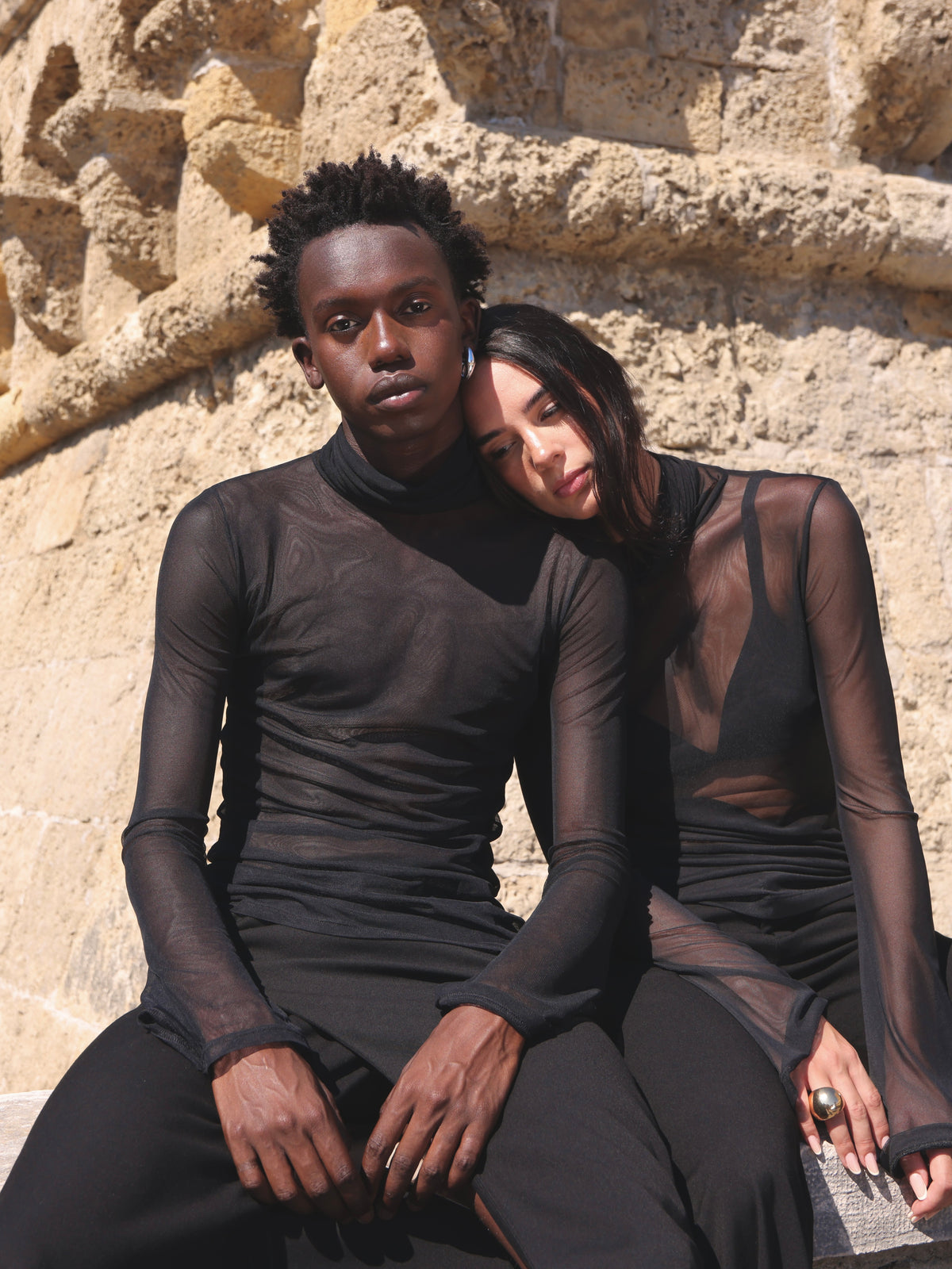 Trasparenza — Mesh Knit All Hours, coppia centrata