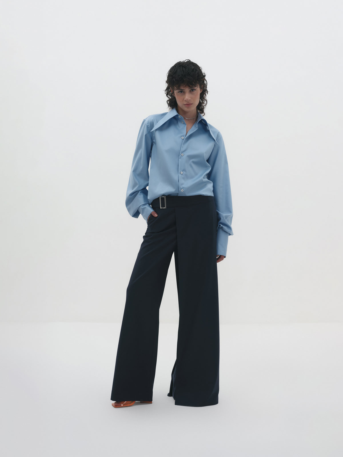 Pantalone con pannello blu vestibilità ampia genderless