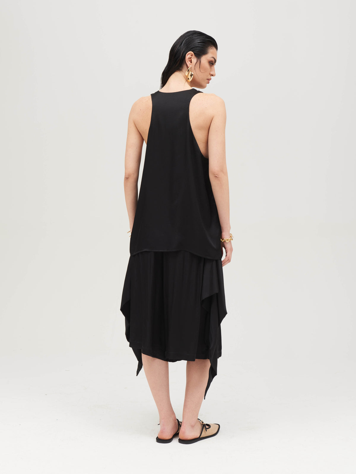 Canotta satin black dettaglio tessuto raso premium