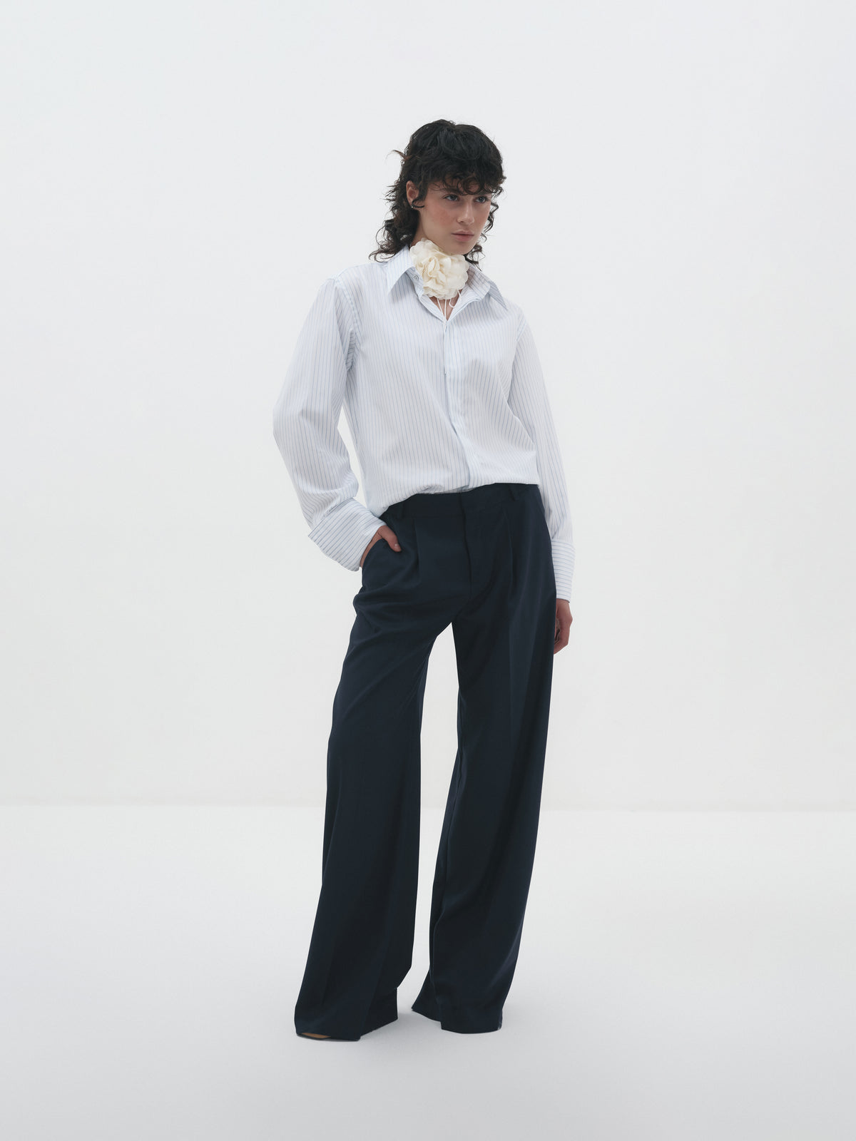 Pantalone oversize palace blu made in Puglia All Hours
